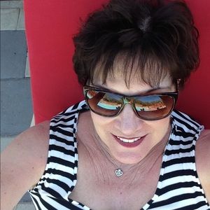 Meet your Posher, Cathy